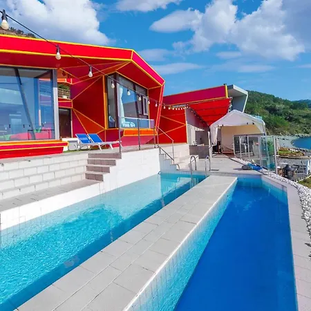 Namhae Pumda Pool Villa Pension Room photo