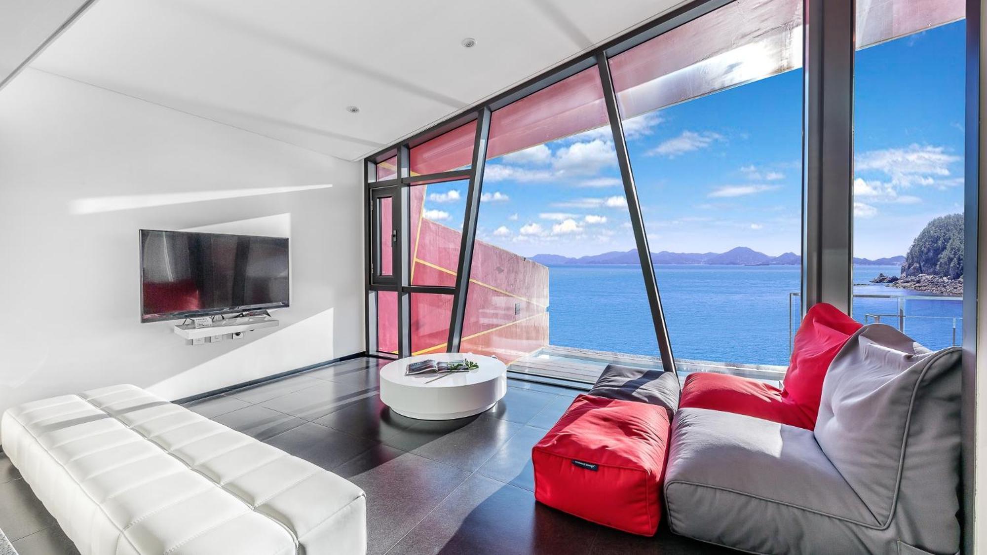 Pumda Pool Holiday home