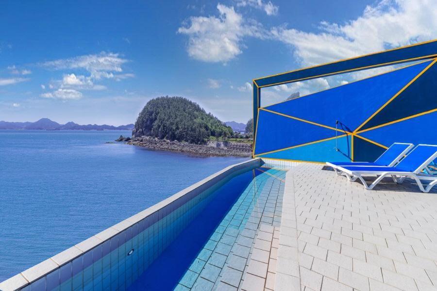 Pumda Pool Holiday home *